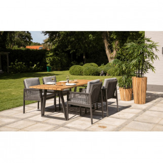 table de jardin conviviale