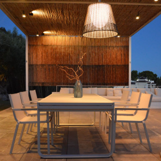 table de jardin blanc